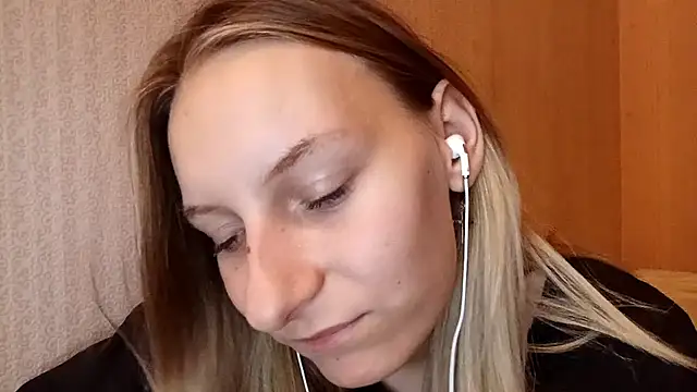 laytafltsmile online show from 11-04-25, 09:36