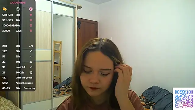 Snapshot of AlissaGerardo chatting on 12-18-25, 02:12 AlissaGerardo online show from 12-18-25, 02:12