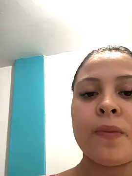 Snapshot of emily_blaker chatting on 11-08-25, 02:01 emily blaker online show from 11-08-25, 02:01