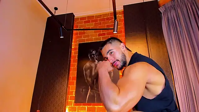 Scottfishcer1 online show from 12-05-25, 07:10