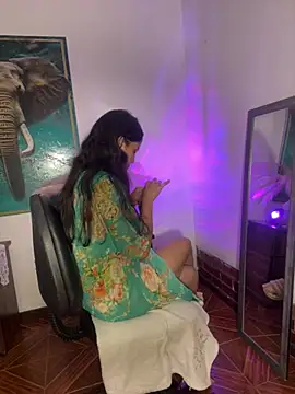 alisaa jhons1 online show from 07-25-26, 09:51