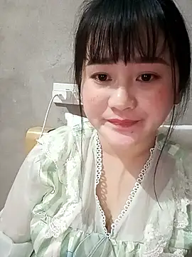 Snapshot of Anngela_18 chatting on 11-11-25, 12:05 Anngela 18 online show from 11-11-25, 12:05