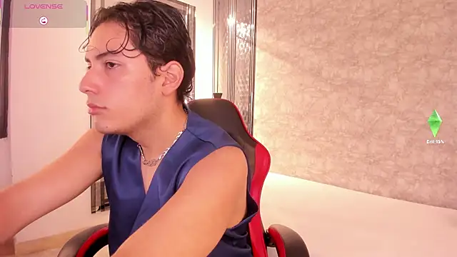 TheoHart  online show from 12-02-25, 12:32