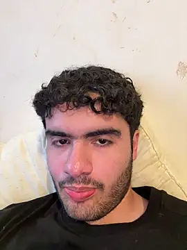 Snapshot of Leoncitooo987 chatting on 12-01-25, 09:20 Leoncitooo987 online show from 12-01-25, 09:20