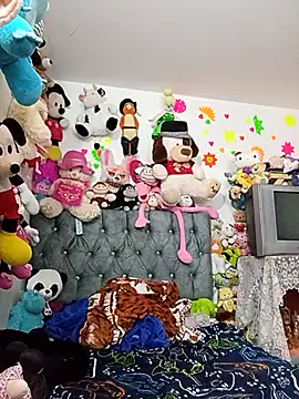 Rousanyel online show from 11-05-25, 04:01