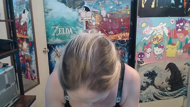 Savanah Banana  online show from 11-29-25, 11:02