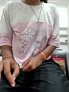 Isha kumari 69 online show from 02-13-26, 04:47