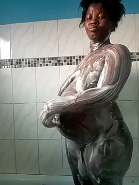 Snapshot of Palky chatting on 11-05-25, 04:18 Palky online show from 11-05-25, 04:18