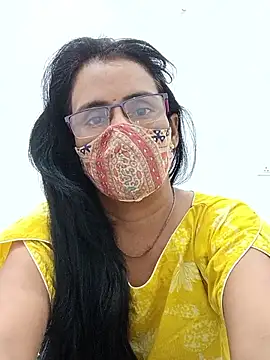 sanjana077 online show from 04-19-26, 12:43