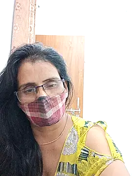 sanjana077 online show from 04-25-26, 01:41