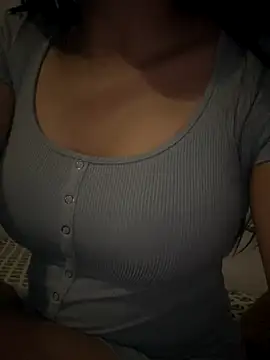 Snapshot of yourbabes909 chatting on 11-05-25, 06:30 yourbabes909 online show from 11-05-25, 06:30