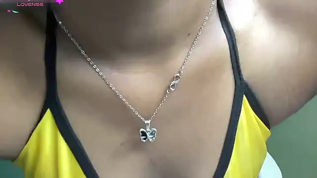 classy kritii online show from 04-26-26, 07:39