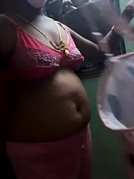 Snapshot of Couple1114 chatting on 11-15-25, 03:52 Couple1114 online show from 11-15-25, 03:52