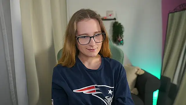 glossy babe  online show from 02-08-26, 09:13