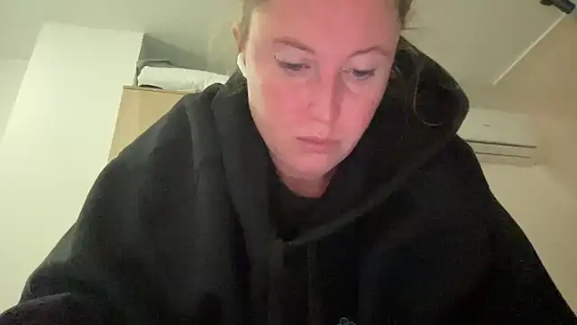 Ameli8 online show from 11-21-25, 06:39