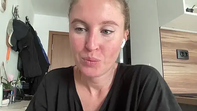 Ameli8 online show from 11-27-25, 11:12