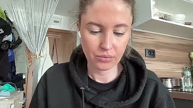 Ameli8 online show from 03-26-26, 12:11