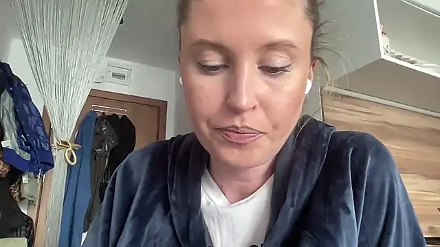 Ameli8 online show from 04-16-26, 12:17