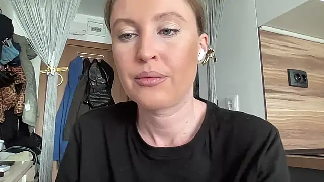 Ameli8 online show from 04-23-26, 09:30