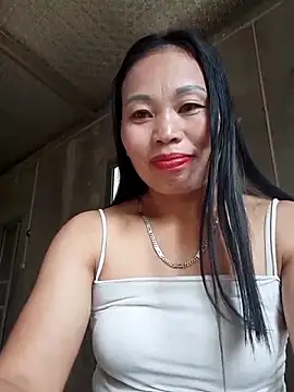 Karen china online show from 11-15-25, 02:42