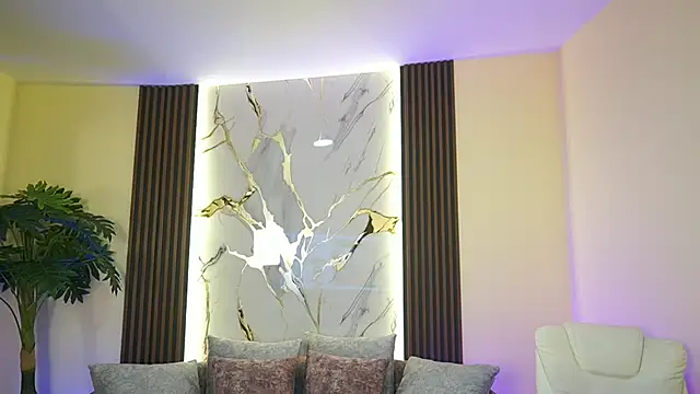 Snapshot of TessaaFox chatting on 11-27-25, 11:34 TessaaFox online show from 11-27-25, 11:34