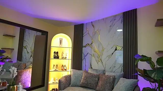 Snapshot of TessaaFox chatting on 02-21-26, 11:33 TessaaFox online show from 02-21-26, 11:33