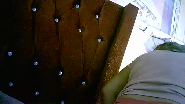 Zulreyna online show from 04-25-26, 03:53