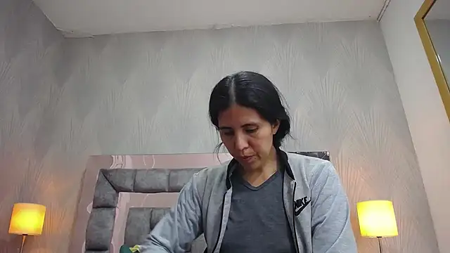 GiselaZivic online show from 07-17-26, 07:19