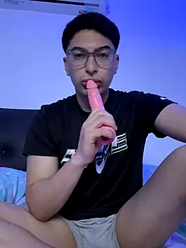 Snapshot of Rulito_ar chatting on 11-07-25, 04:23 Rulito ar online show from 11-07-25, 04:23