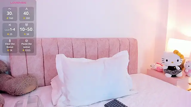 kaathblond  online show from 12-16-25, 12:54