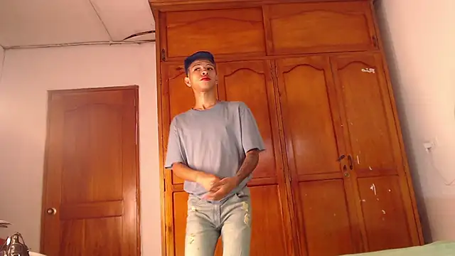 Tessachains 2  online show from 02-14-26, 02:03