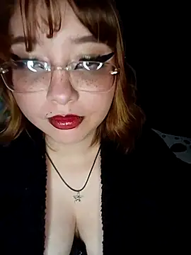 Snapshot of Michi_sauria1 chatting on 01-06-26, 01:04 Michi sauria1 online show from 01-06-26, 01:04