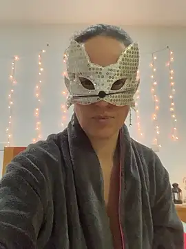 Snapshot of massagistahotbrunette chatting on 01-08-26, 08:22 massagistahotbrunette online show from 01-08-26, 08:22