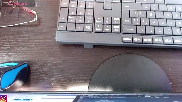 Tessa Moon  online show from 11-08-25, 09:13