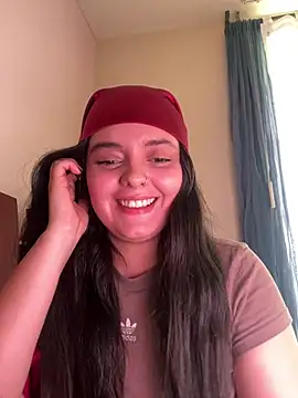 Snapshot of candicewest_ chatting on 01-16-26, 06:01 candicewest online show from 01-16-26, 06:01