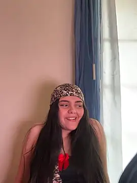 Snapshot of candicewest_ chatting on 02-01-26, 06:06 candicewest online show from 02-01-26, 06:06