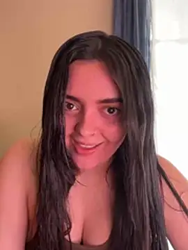 Snapshot of candicewest_ chatting on 02-12-26, 04:24 candicewest online show from 02-12-26, 04:24