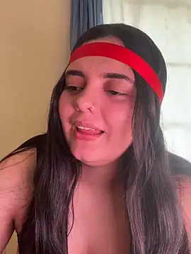 Snapshot of candicewest_ chatting on 02-15-26, 04:47 candicewest online show from 02-15-26, 04:47