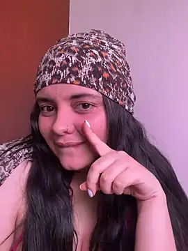 Snapshot of candicewest_ chatting on 02-27-26, 05:02 candicewest online show from 02-27-26, 05:02