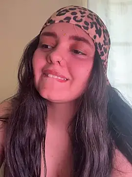 Snapshot of candicewest_ chatting on 04-03-26, 06:17 candicewest online show from 04-03-26, 06:17