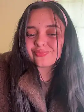 Snapshot of candicewest_ chatting on 04-04-26, 06:16 candicewest online show from 04-04-26, 06:16