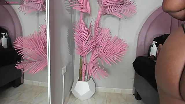 Tamaramilleer online show from 02-04-26, 05:02