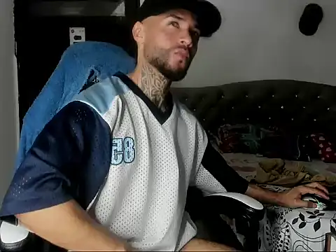 couple-hothot online show from 12-18-25, 08:37