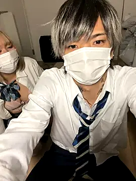 Snapshot of MISIRINN chatting on 12-04-25, 12:47 MISIRINN online show from 12-04-25, 12:47