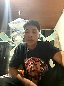 Snapshot of Abismo202 chatting on 11-07-25, 03:39 Abismo202 online show from 11-07-25, 03:39