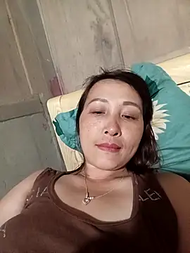 Missa-kute20 online show from 04-14-26, 03:29