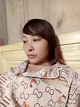 Missa-kute20 online show from 04-18-26, 08:07