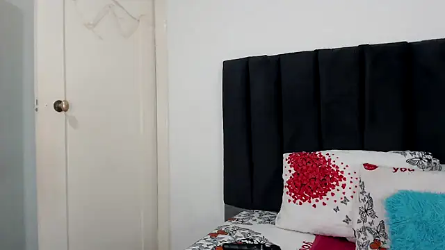 Miss-Berries online show from 03-03-26, 08:59