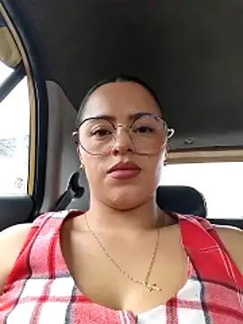 Snapshot of ALEJA__22 chatting on 05-22-26, 04:23 ALEJA 22 online show from 05-22-26, 04:23