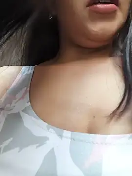 Snapshot of ALEJA__22 chatting on 06-04-26, 12:11 ALEJA 22 online show from 06-04-26, 12:11